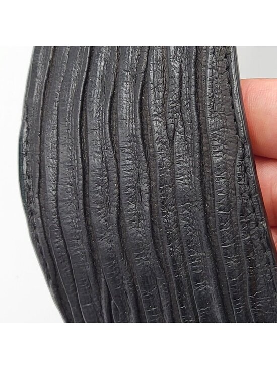Black Embossed Leather Belt With Silver-Tone Horseshoe Buckle Adjustable Design main image 6